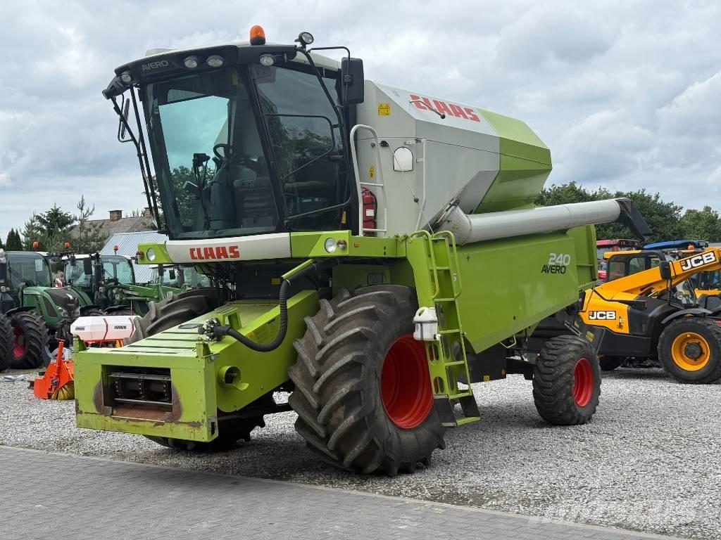 Claas Avero 240 Combine harvesters