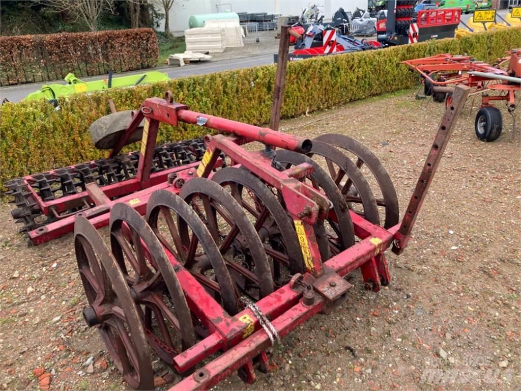 BvL EMS 120 Ploughs