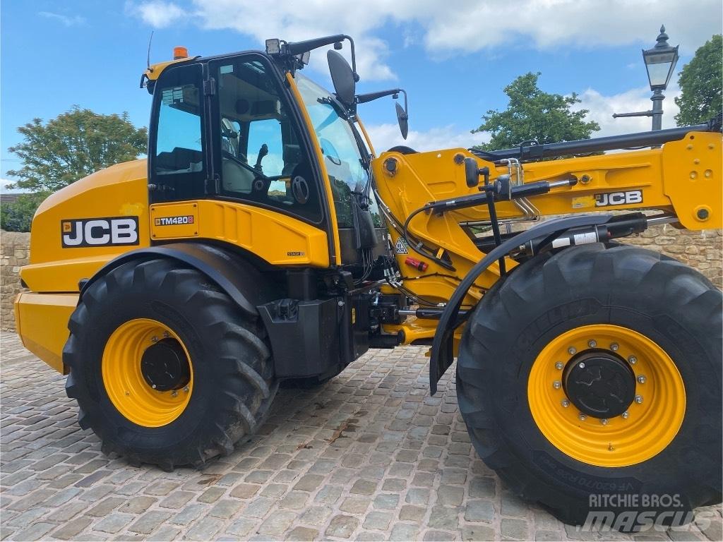 JCB Tm420s Farming telehandlers