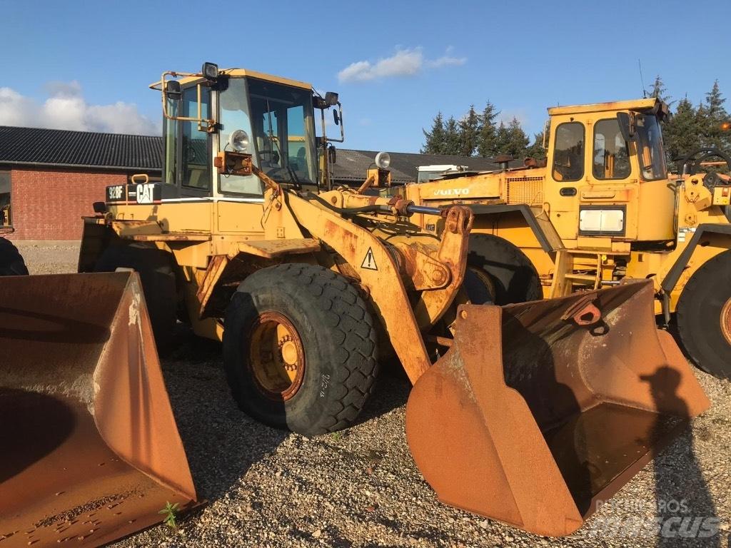 CAT 928F Wheel loaders