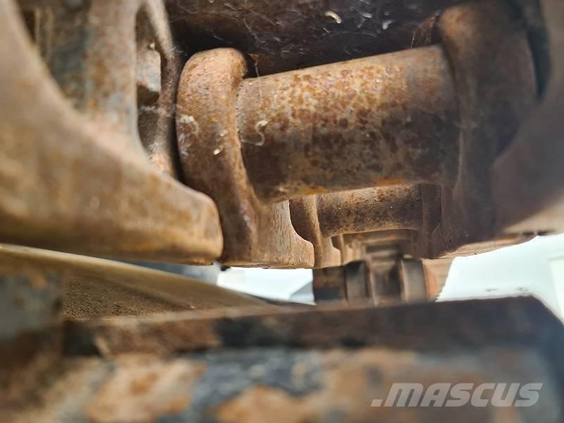 Komatsu PC 240NLC-11 Crawler excavators