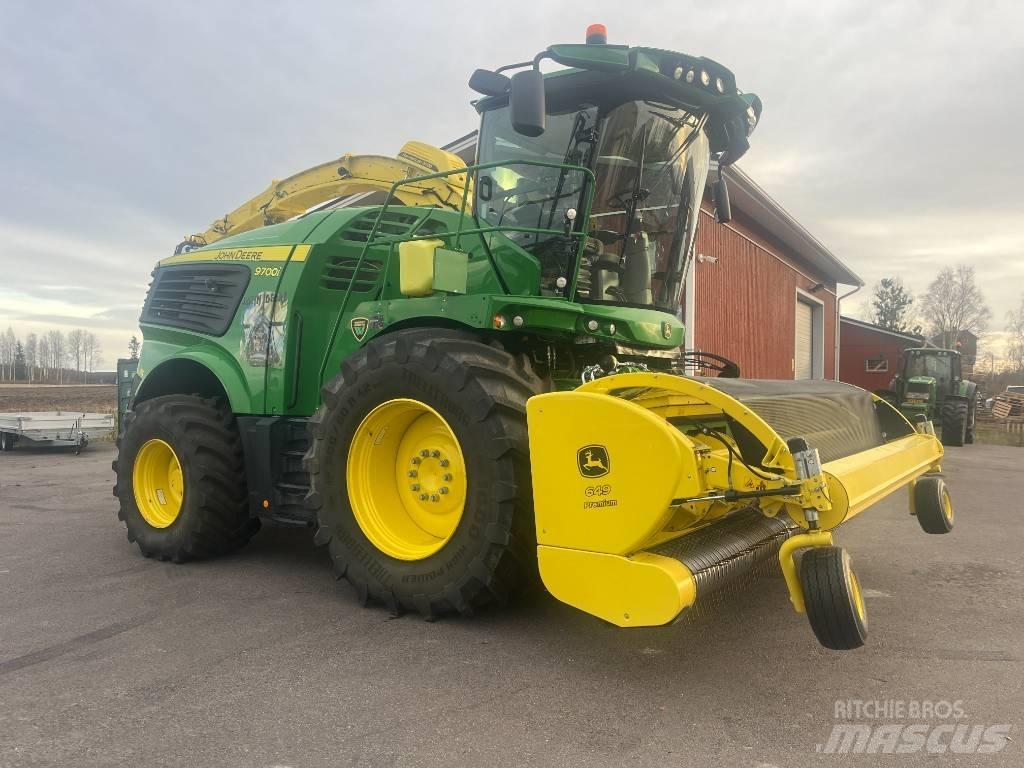 John Deere 9700i Self-propelled foragers