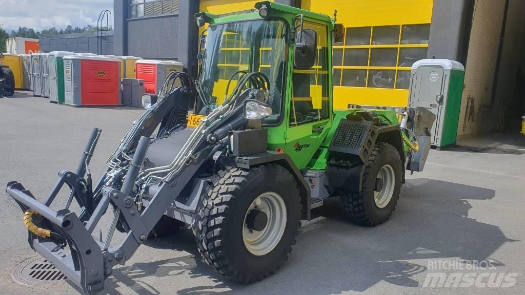 LM Trac 586 Wheel loaders