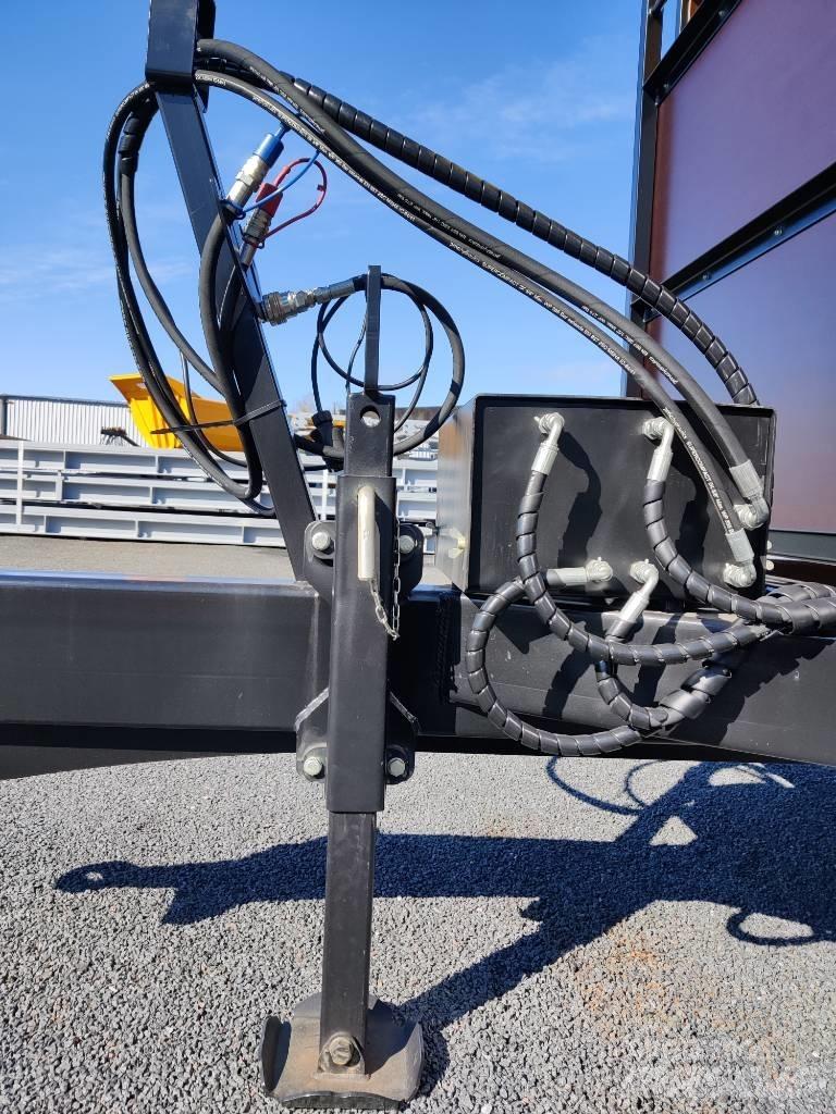 Humus 8L Other farming trailers