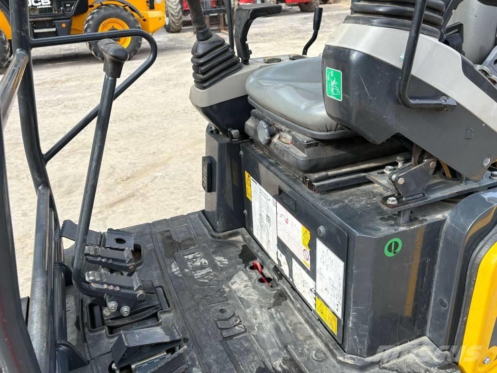 Komatsu PC 14 R-3HS Mini excavators < 7t