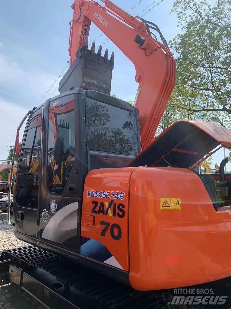Hitachi ZX70 Mini excavators < 7t