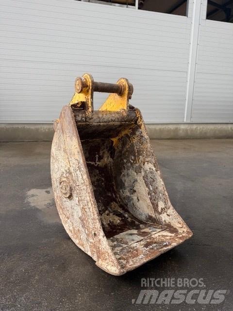 JCB 7-8 TON TLB's