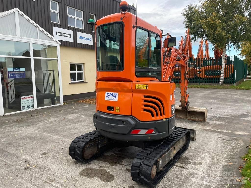 Doosan DX 27 Z Mini excavators < 7t
