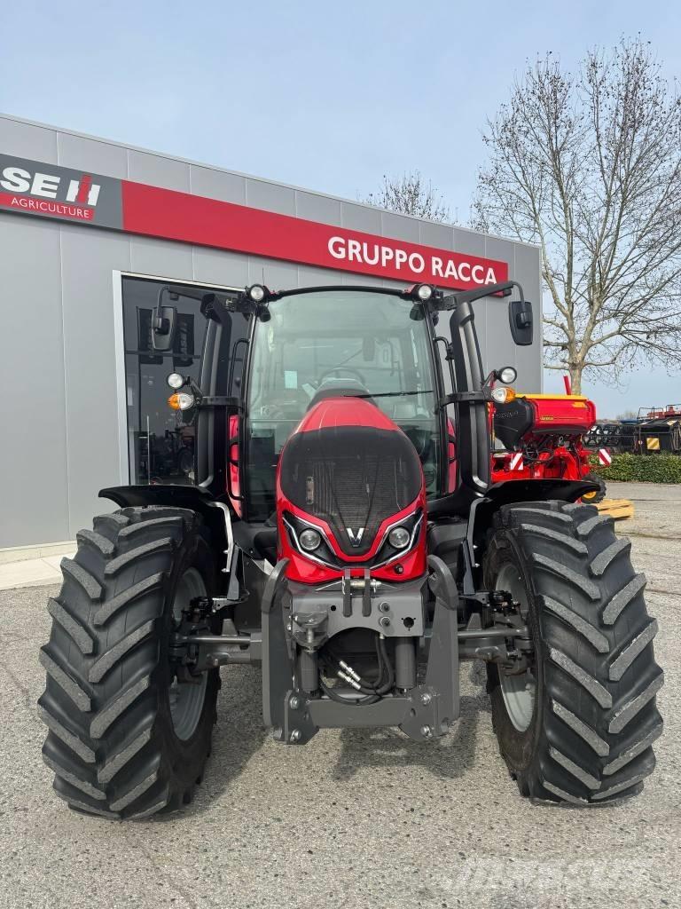 Valtra G 115 Tractors