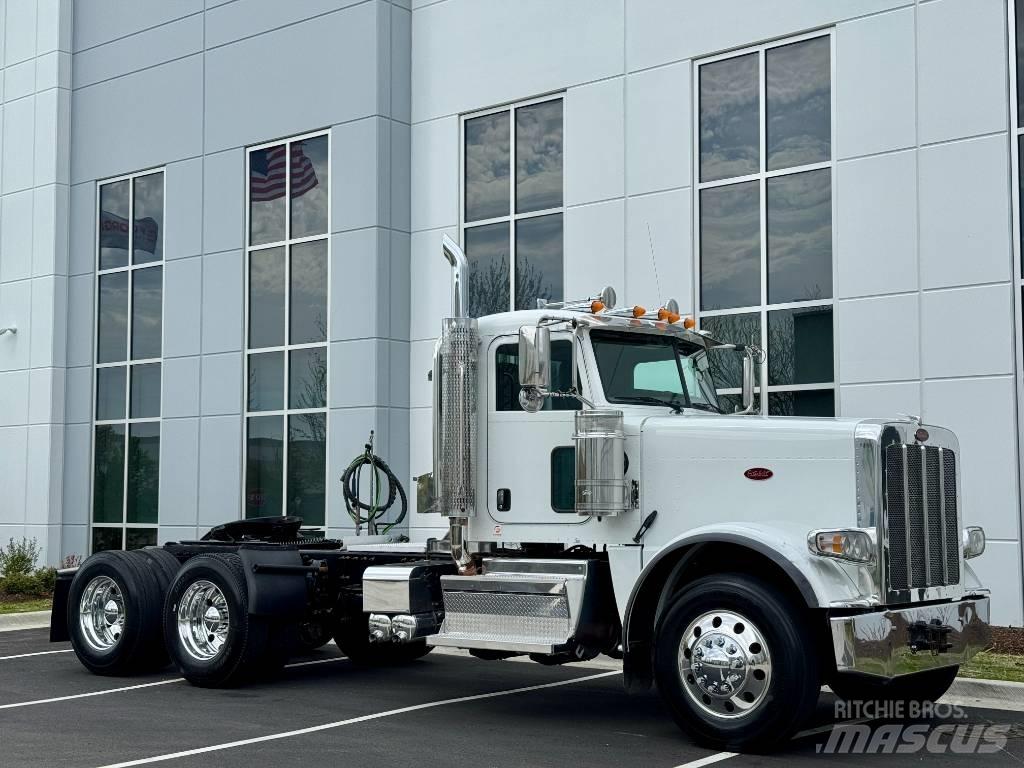 Peterbilt 389 Truck Tractor Units