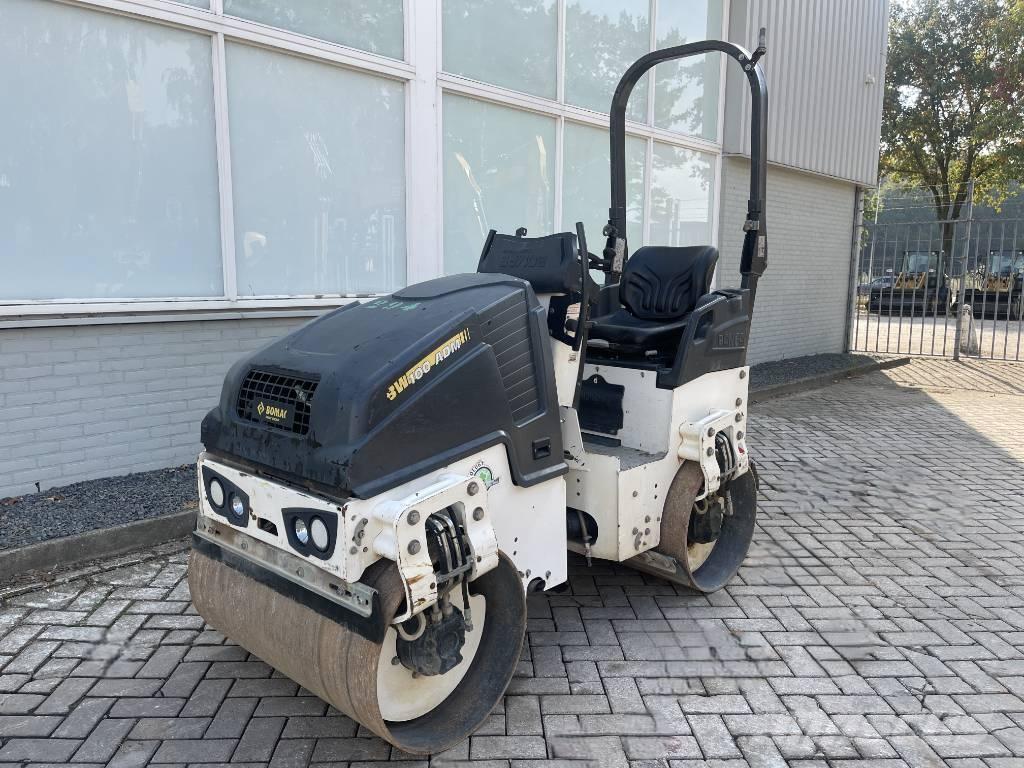 Bomag BW 100 AD M-5 Twin drum rollers