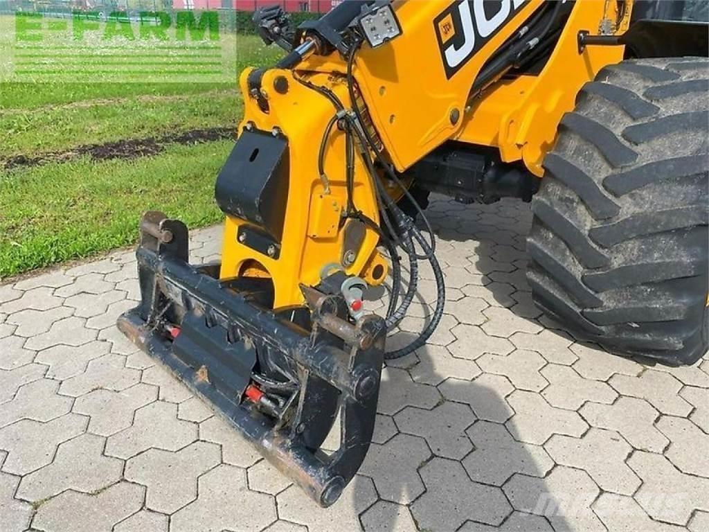 JCB tm 220 - 40 km/h Farming telehandlers
