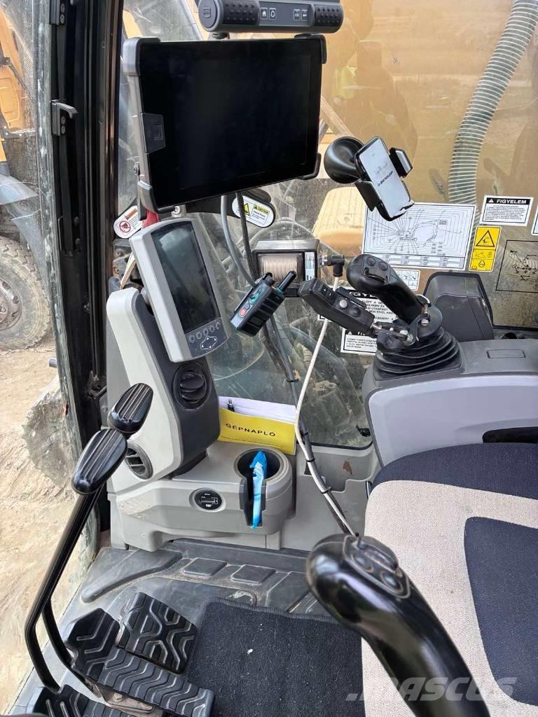 CAT 326 F Crawler excavators