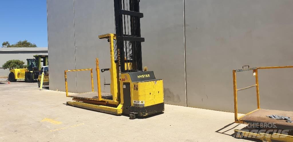 Hyster R30XMF2 Sideloader