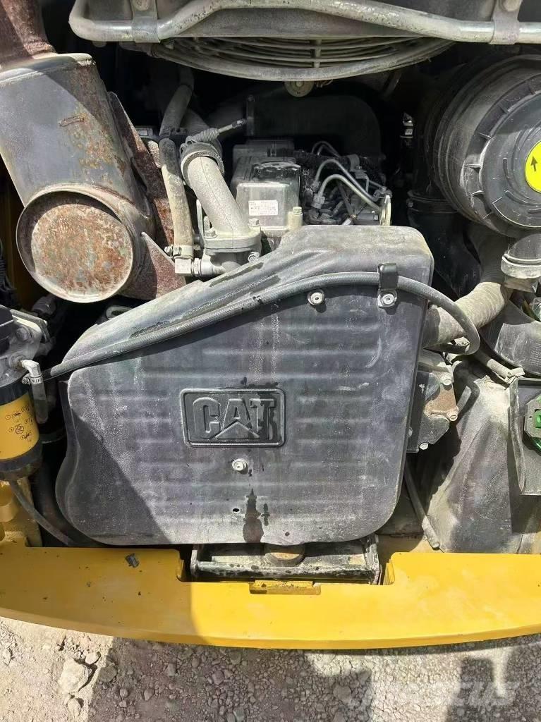 CAT 246 C Skid steer loaders