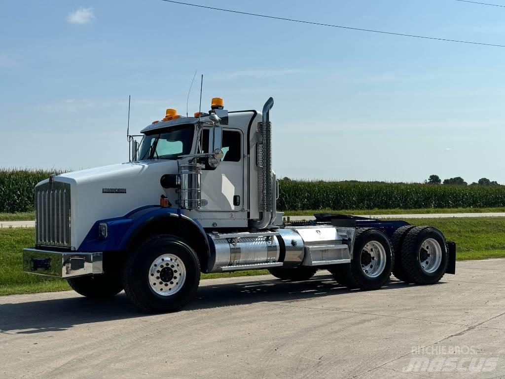 Kenworth T 800 Truck Tractor Units