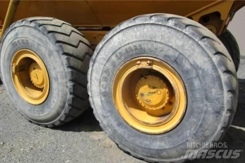Bell B30D Articulated Haulers