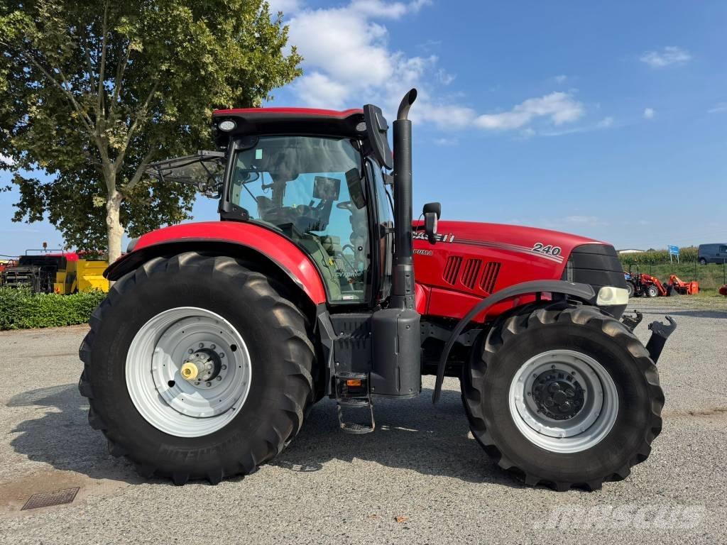 Case IH Puma 240 CVX Tractors