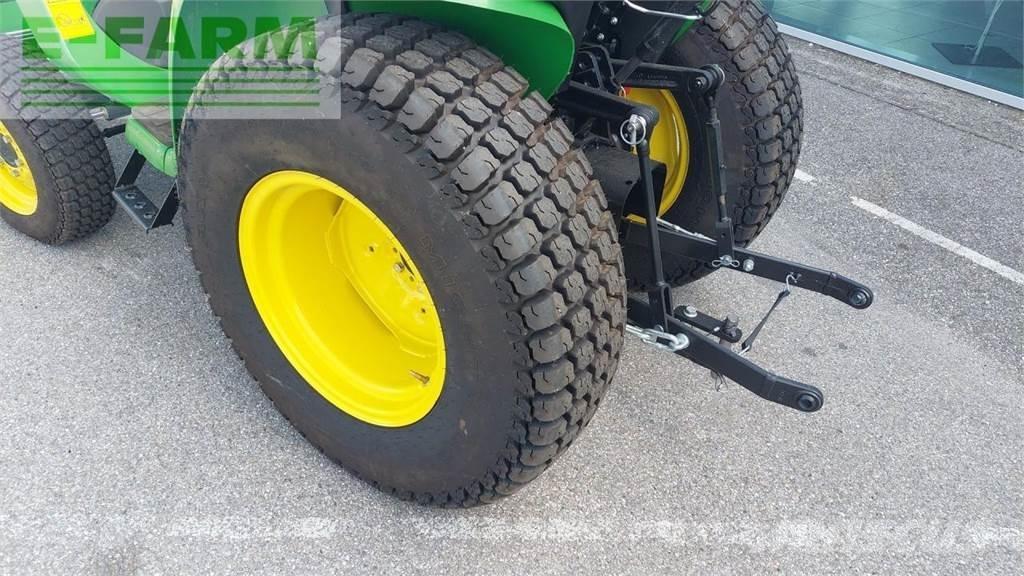 John Deere 3025E Tractors