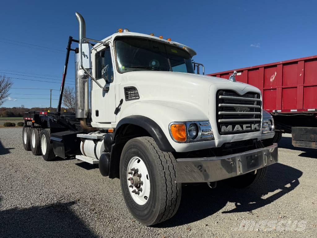 Mack CV 713 Waste trucks