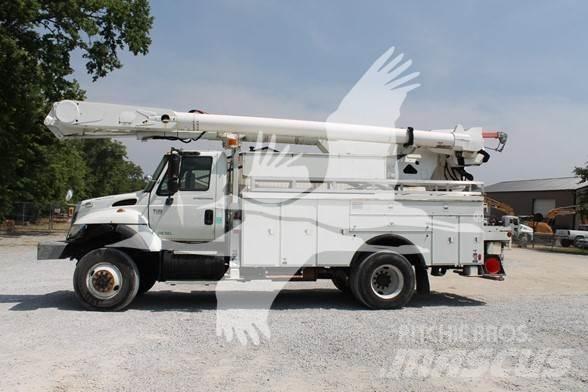 Altec AM855 Truck mounted aerial platforms