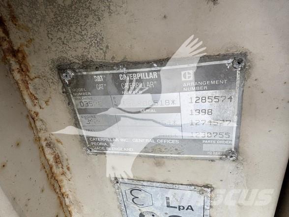 CAT D350E Articulated Haulers