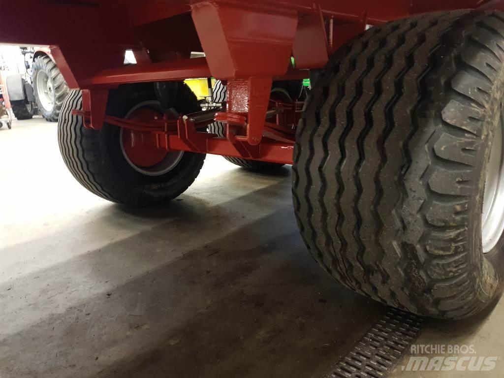 Dinapolis RP 9000 Bale trailers