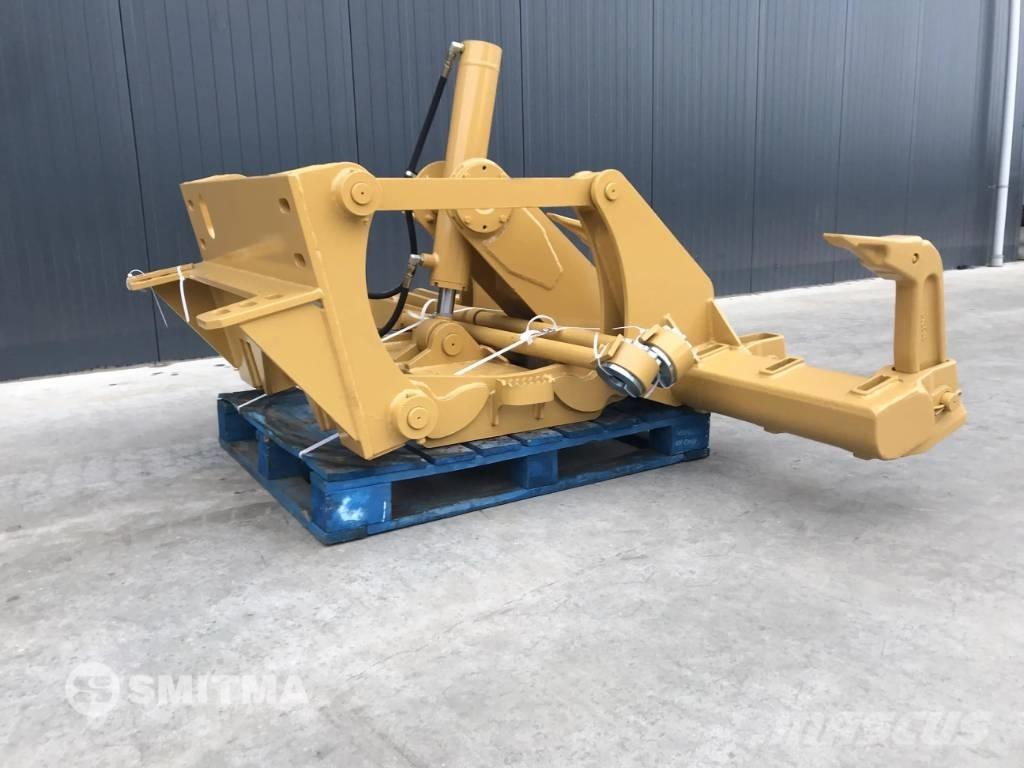 CAT 140K Scarifiers
