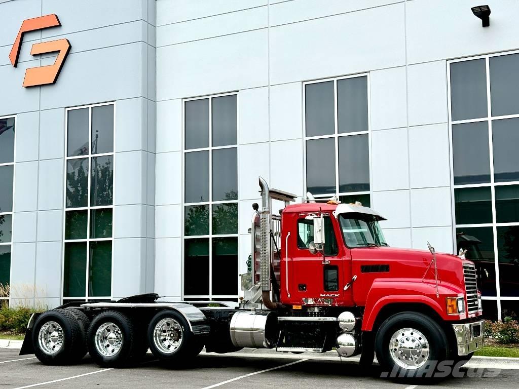 Mack CHU 613 Truck Tractor Units