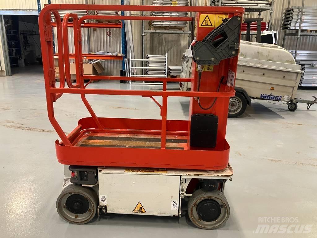 JLG 1230 ES Vertical mast lifts