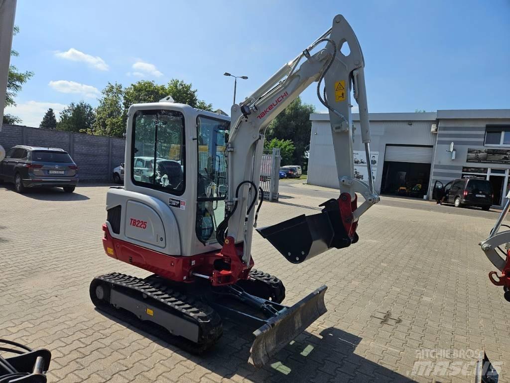 Takeuchi TB225 V0 Mini excavators < 7t
