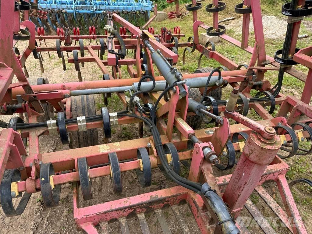 Väderstad NZ600 Harrows