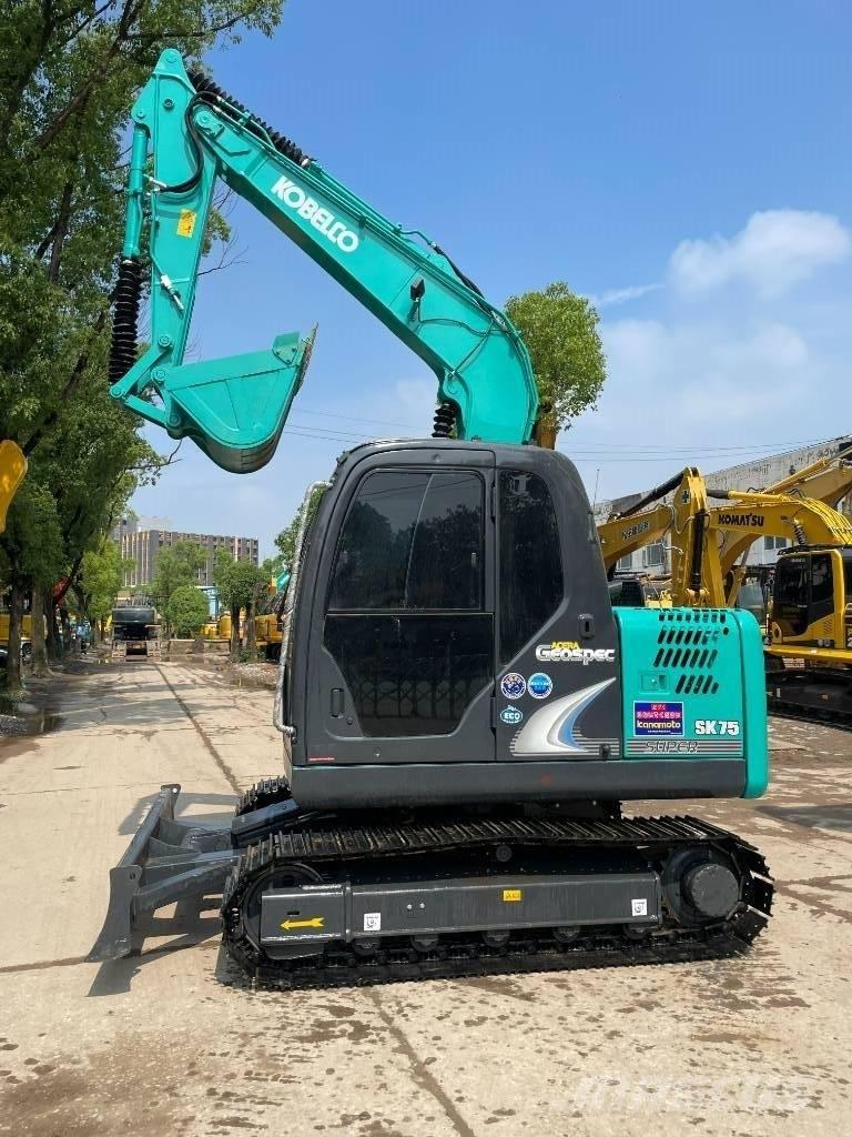 Kobelco SK 75 Mini excavators < 7t