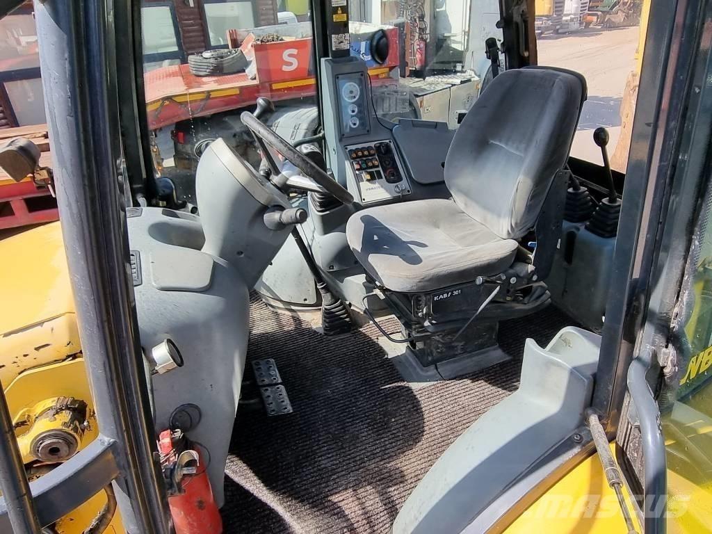 Komatsu WB 93 S-5EO TLB's