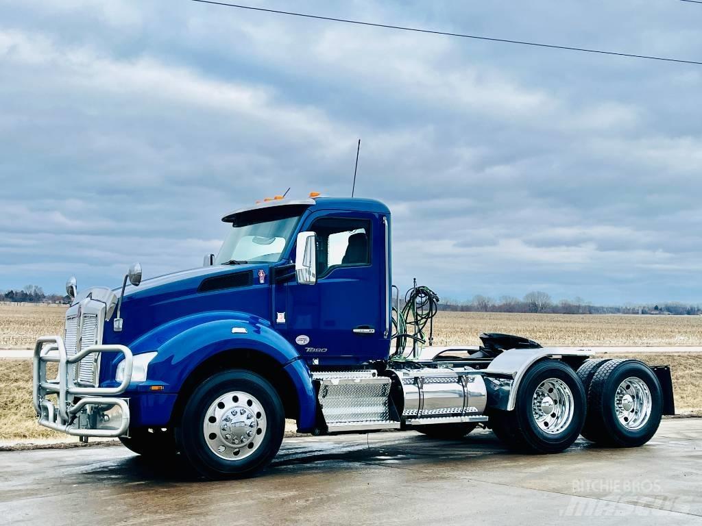 Kenworth T 880 Truck Tractor Units
