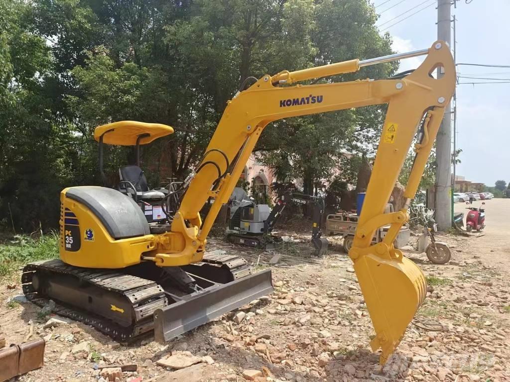 Komatsu PC35 Mini excavators < 7t
