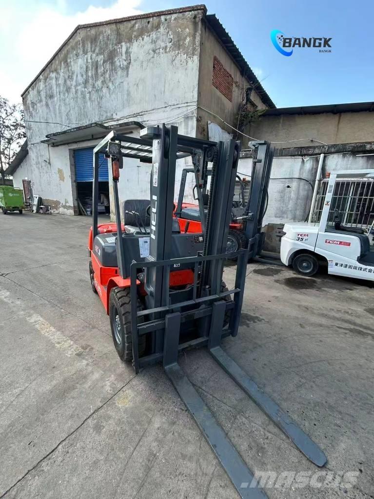 Heli CPC 30 Diesel trucks