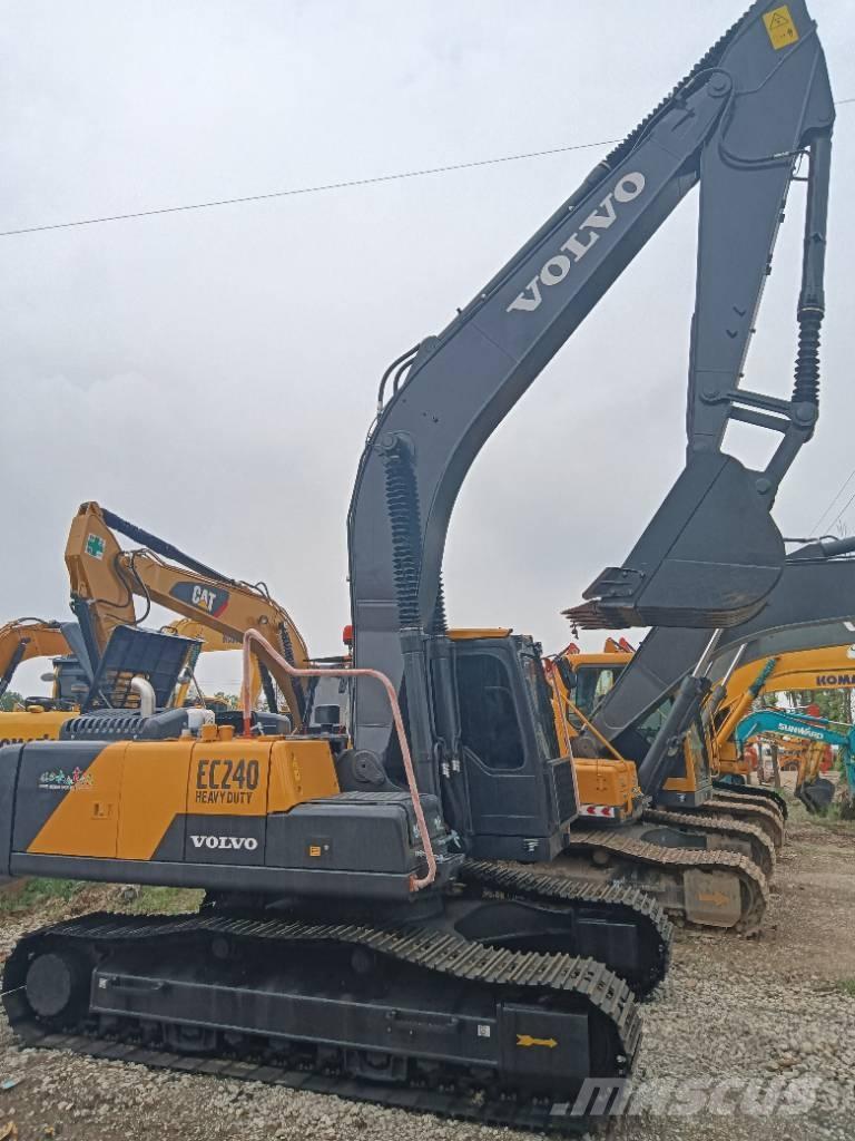 Volvo EC 240 Crawler excavators