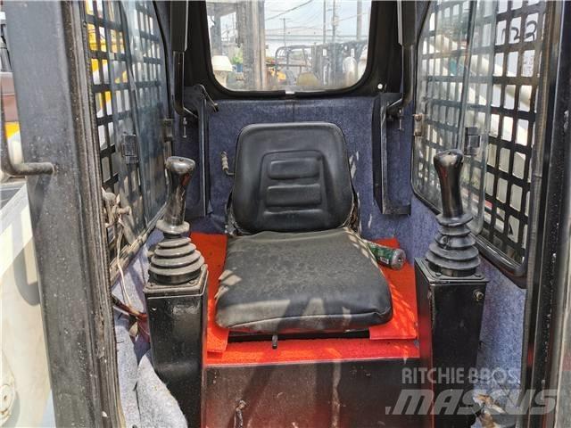 Bobcat S130 Skid steer loaders