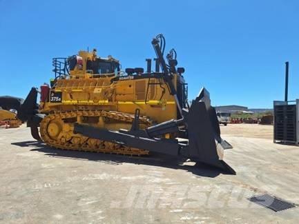 Komatsu D 375 A-8 Crawler dozers