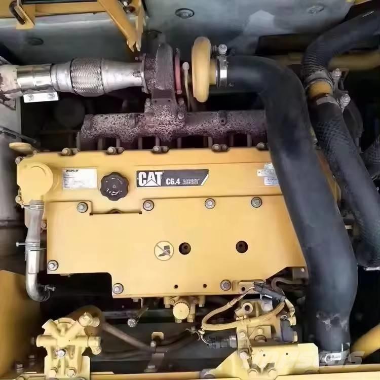 CAT 325 D Crawler excavators