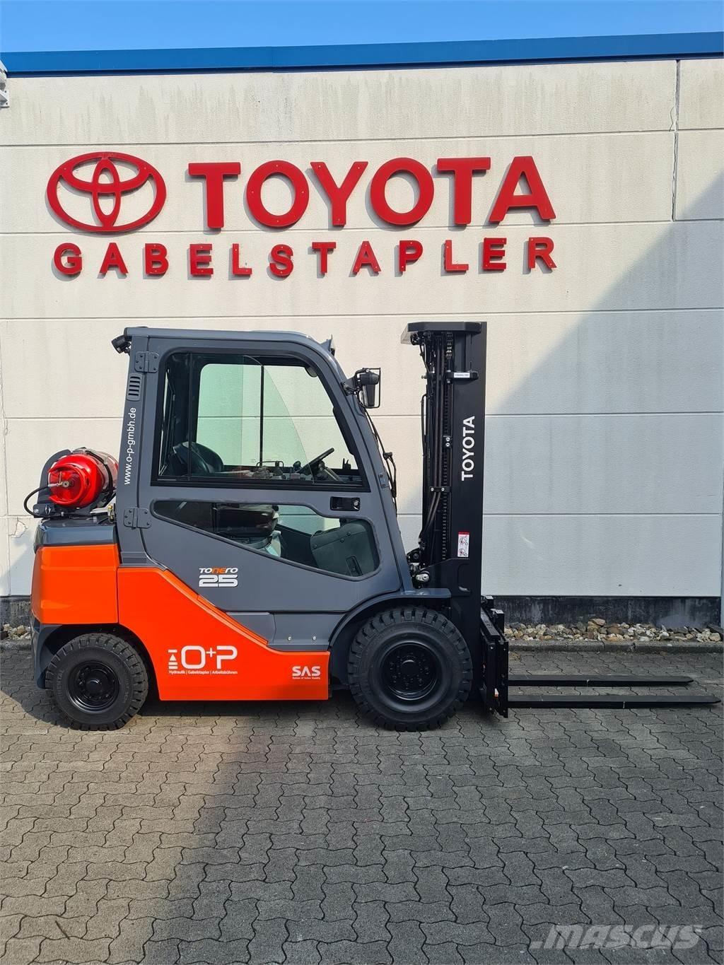 Toyota 02-8FGF25 LPG trucks