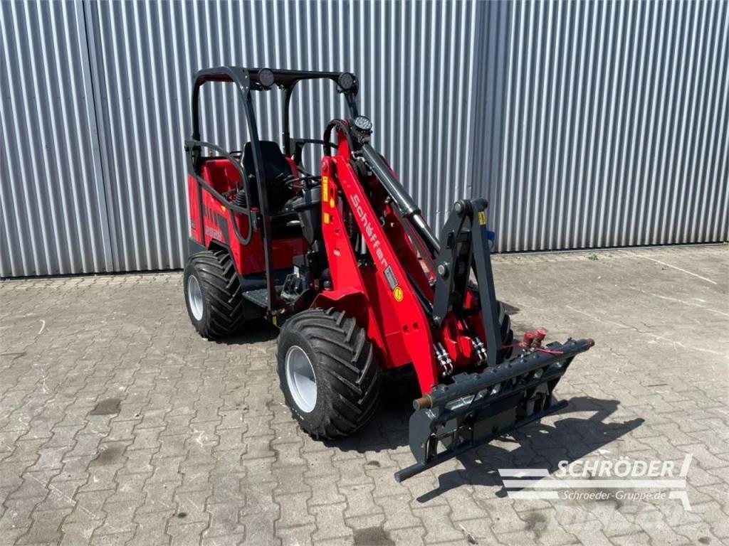 Schäffer 2028 SLT Mini loaders