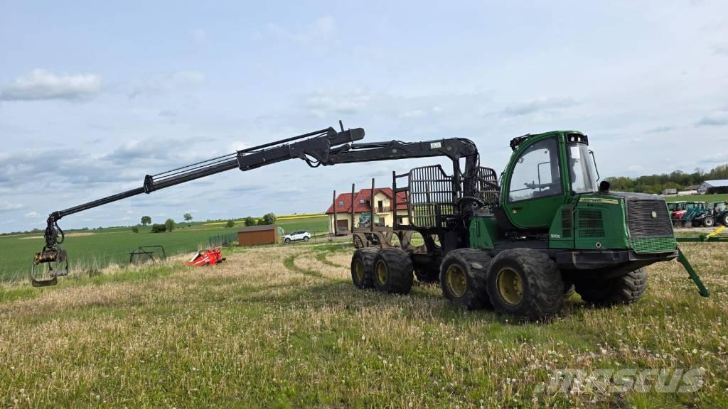 John Deere 1110 E Forwarders