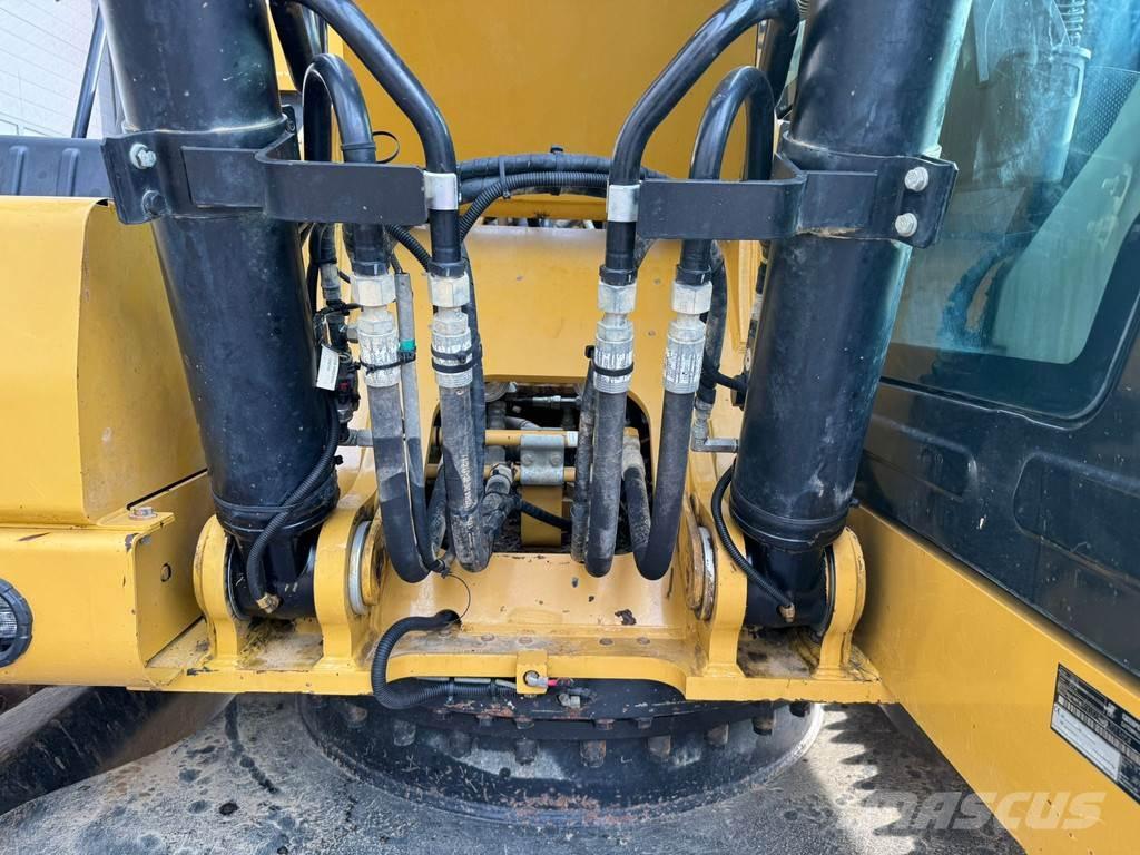 CAT 323 07A Crawler excavators