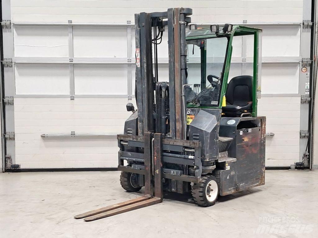 Combilift C3000CBE Sideloader