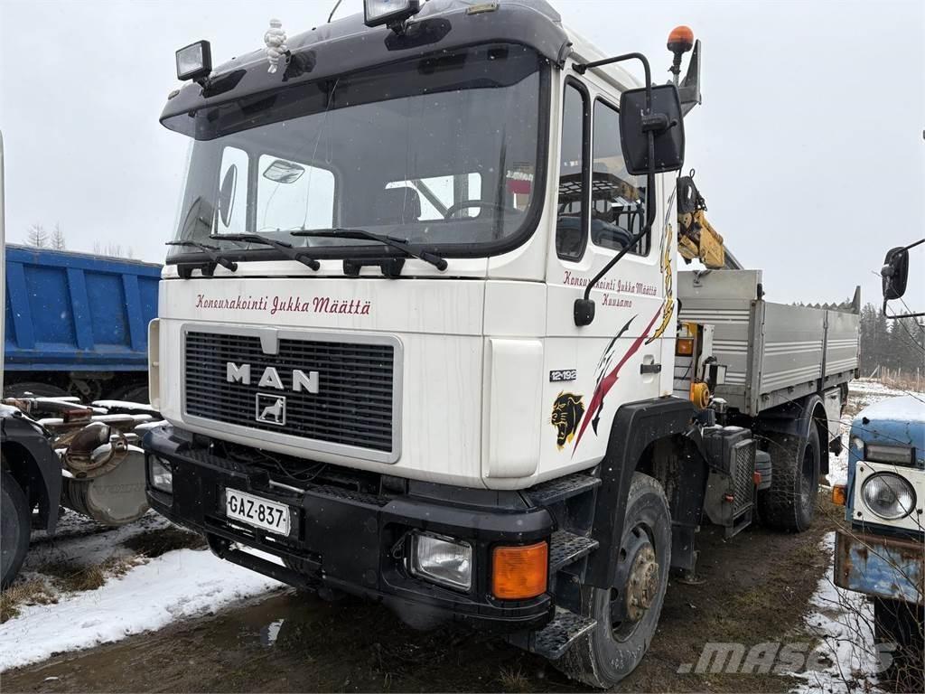 MAN 4*4 Crane trucks