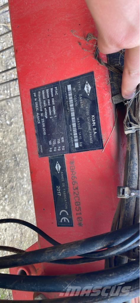 Kuhn GA 6632 Windrowers