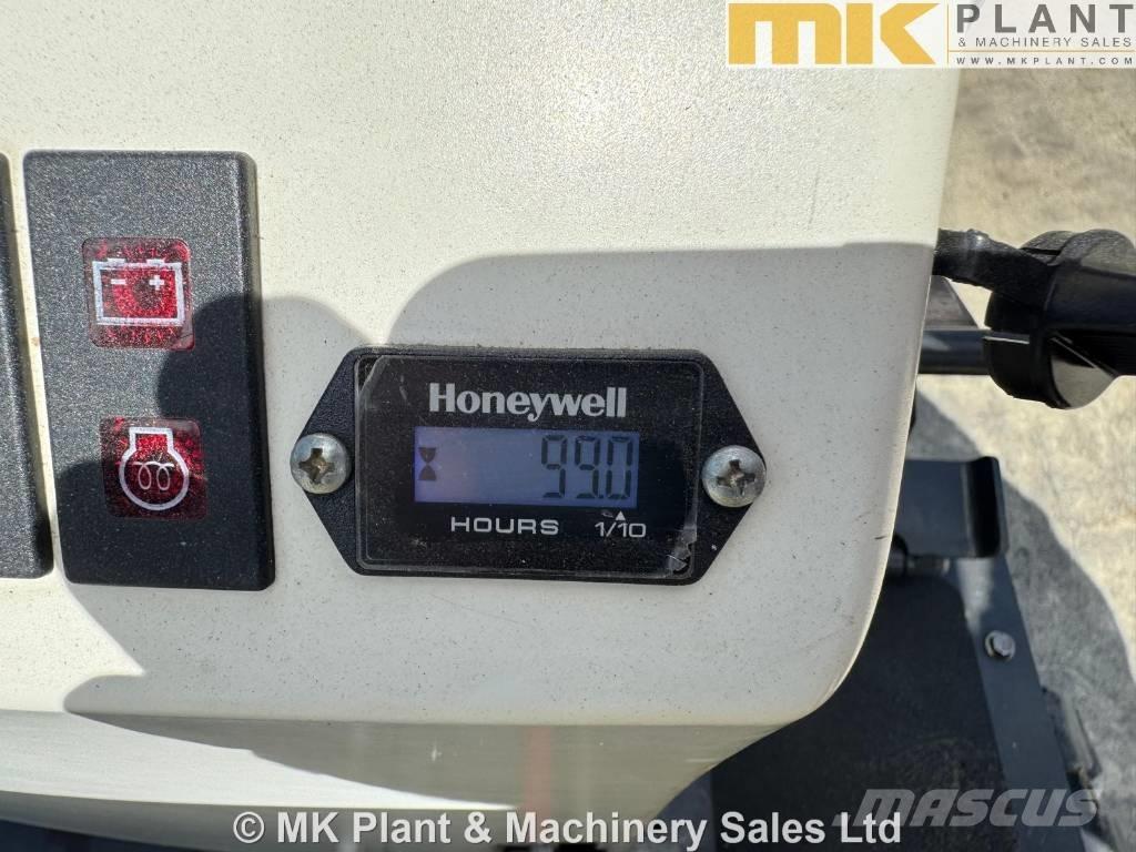 Bobcat E 10z (99 hrs) Mini excavators < 7t