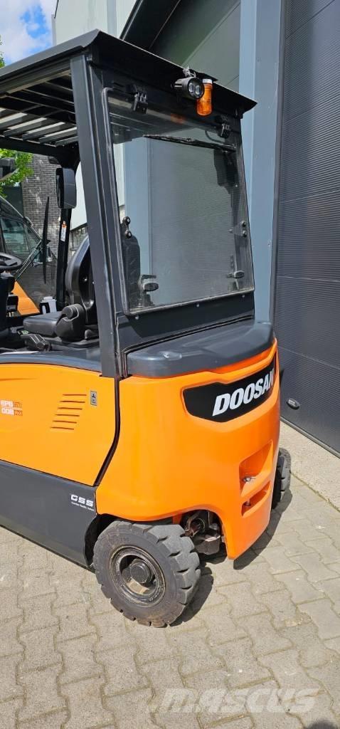 Doosan B 30 X-7 Electric forklift trucks